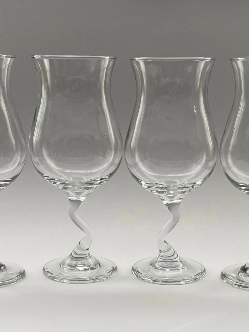 Libbey Z stem Clear Twisted hurricane Wine Glasses - Set of 4